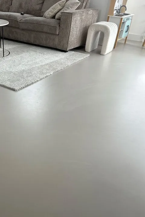 قسم ميكرو كريت. ميكرو اسمنت ديكوري   ايزومات الحل الامثل للآرضيات في مدينة الرياض ومدينة دبي